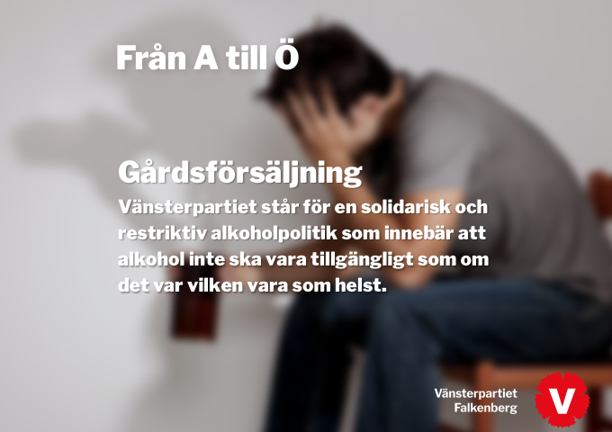 Uppgiven man med flaska i handen. Gårdsförsäljning